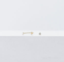 Round crystal studs medium